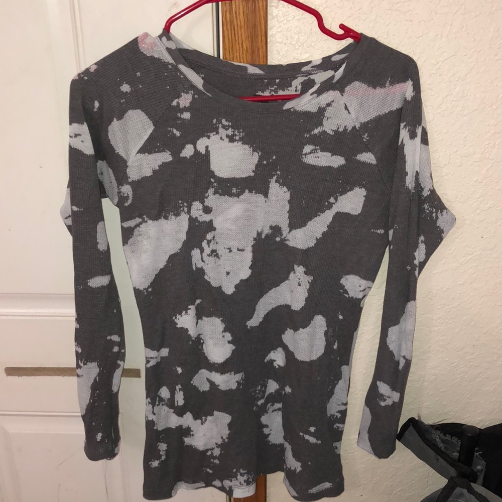 Wet Seal Thermal Top Gray and White Splotches ASO iCarly